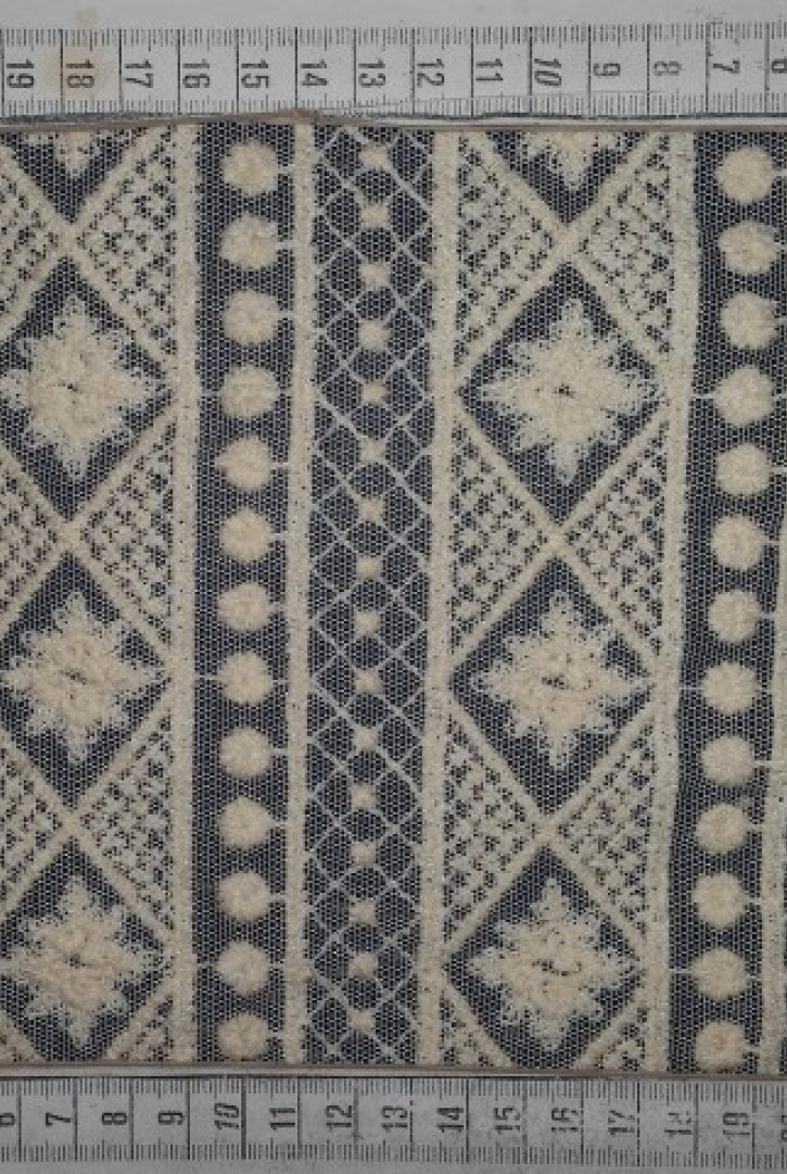 Siyah Mat Polyester Tül Üzeri Brode Kumaş