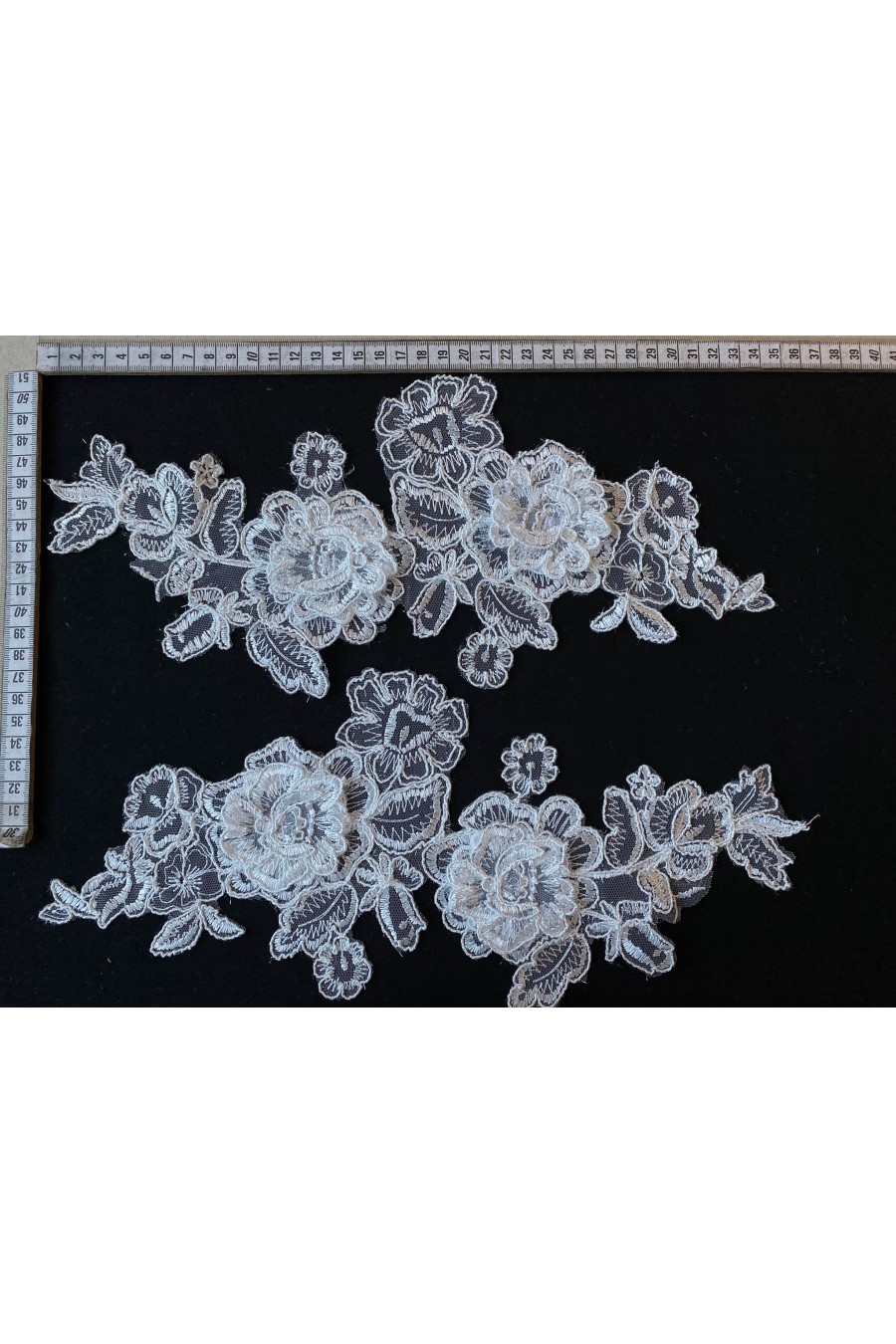 3192  BRODE/YERLİ/APLİK/POLYESTER/KORDLU/TEK TARAFLI/SAKALLI/HAM