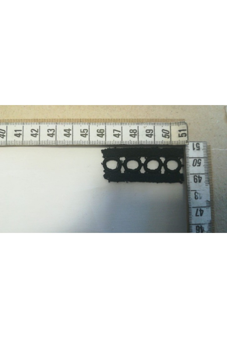 2 cm Genişliğinde Siyah Mat Polyester Güpür Bant