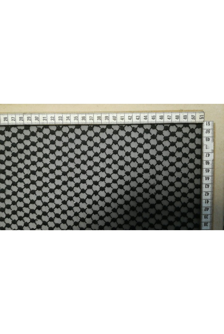 140 cm Beyaz Mat Polyester Tül Üzeri Brode Kumaş