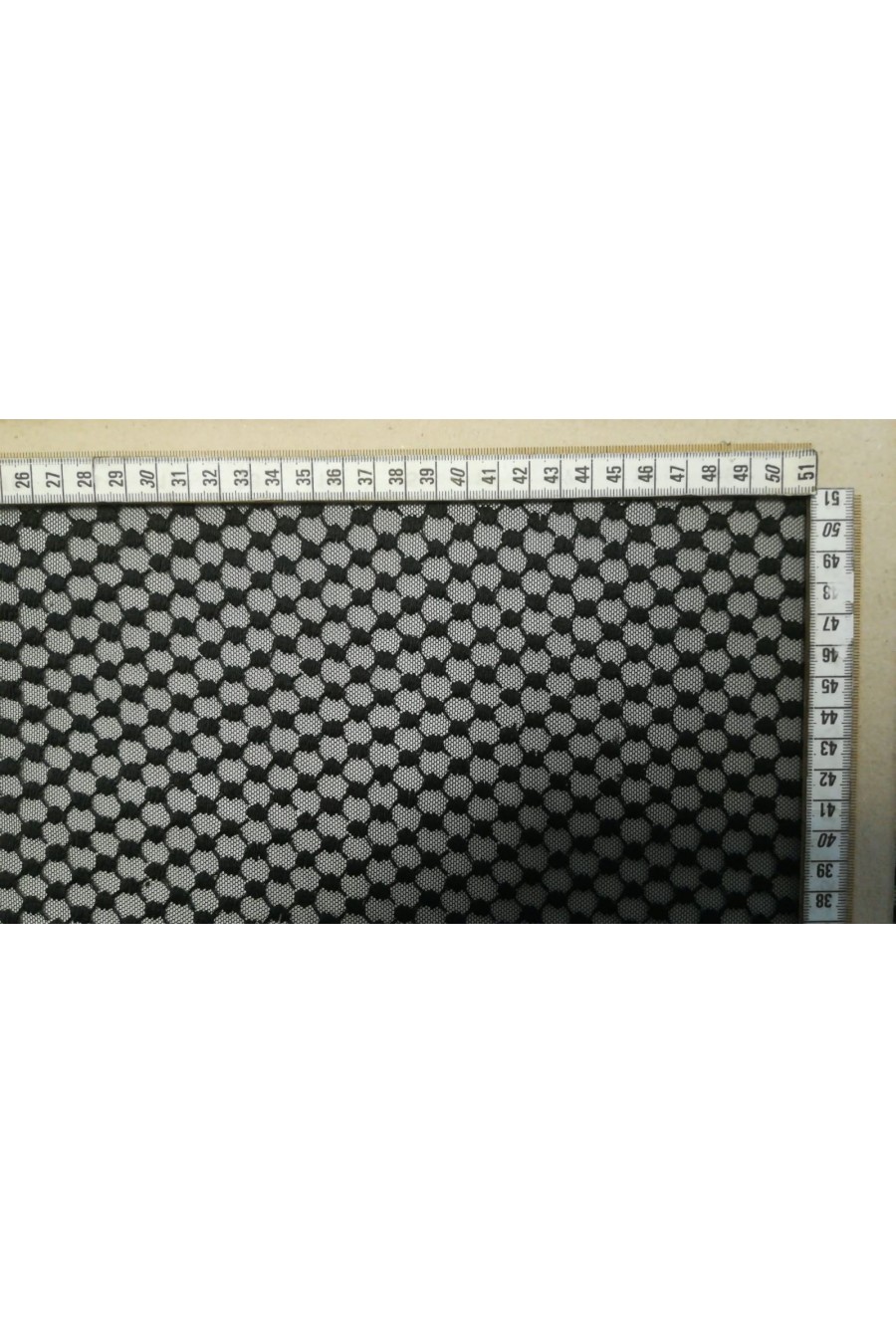 140 cm Beyaz Mat Polyester Tül Üzeri Brode Kumaş