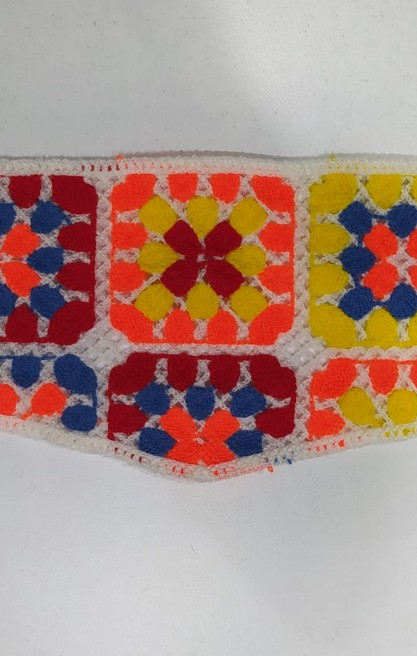 Tığ İşi Renkli Aplik Yaka