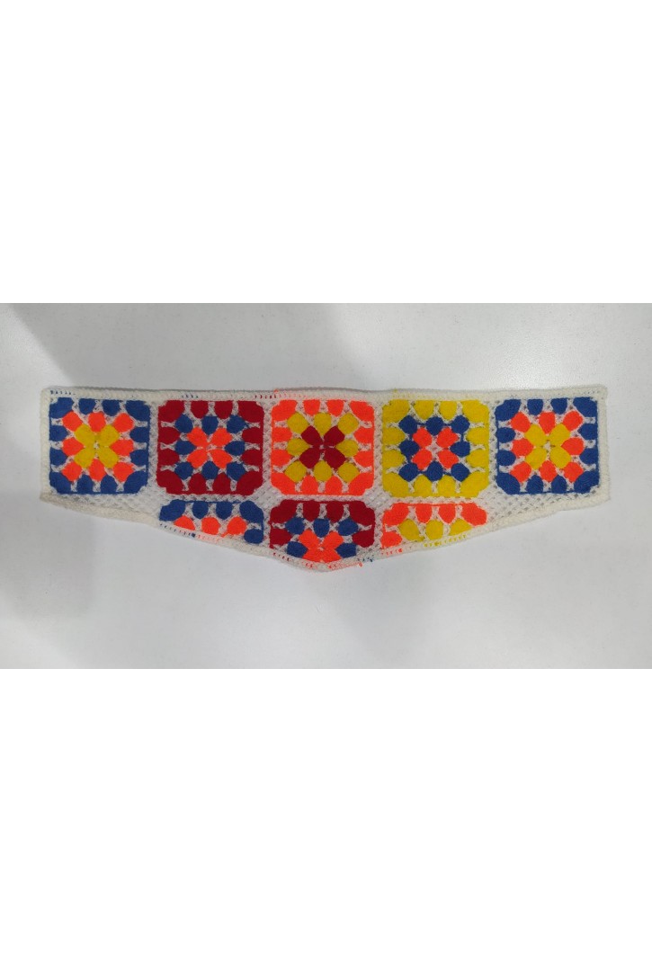 Tığ İşi Renkli Aplik Yaka