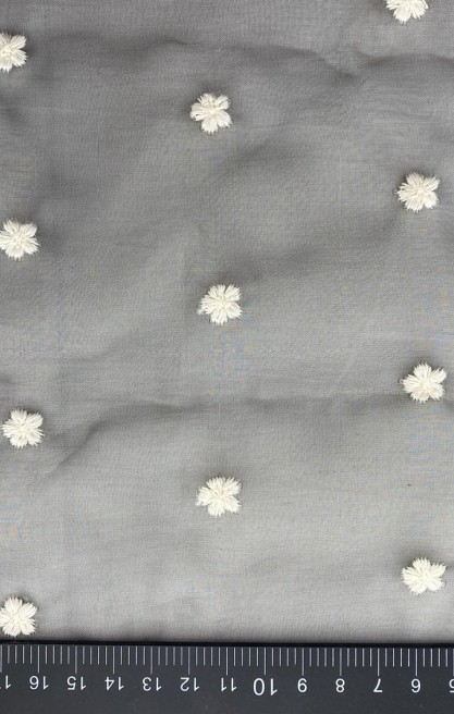 10143 ORGANZE/YERLİ/LEZ/POLYESTER/ÇİÇEK DESENLİ/SİYAH ZEMİN/BEYAZ İP