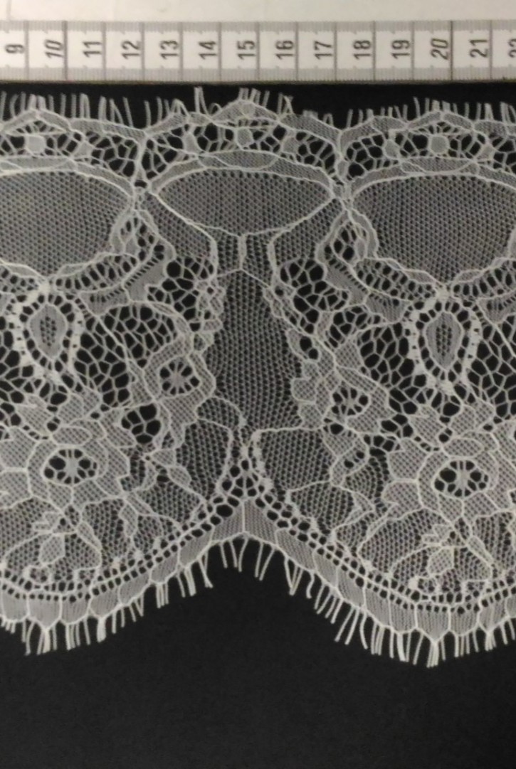 Sakallı Off White İthal Naylon Dantel Bant