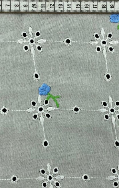 Lila-Yeşil Çiçek Nakışlı Vual Brode Kumaş