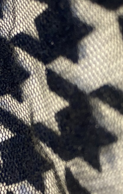 Tül Kaz Ayağı Desenli Siyah Flok Baskı