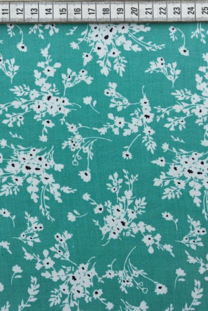 Yeşil Çiçek Desenli Yerli Viscon Kumaş - 150 cm