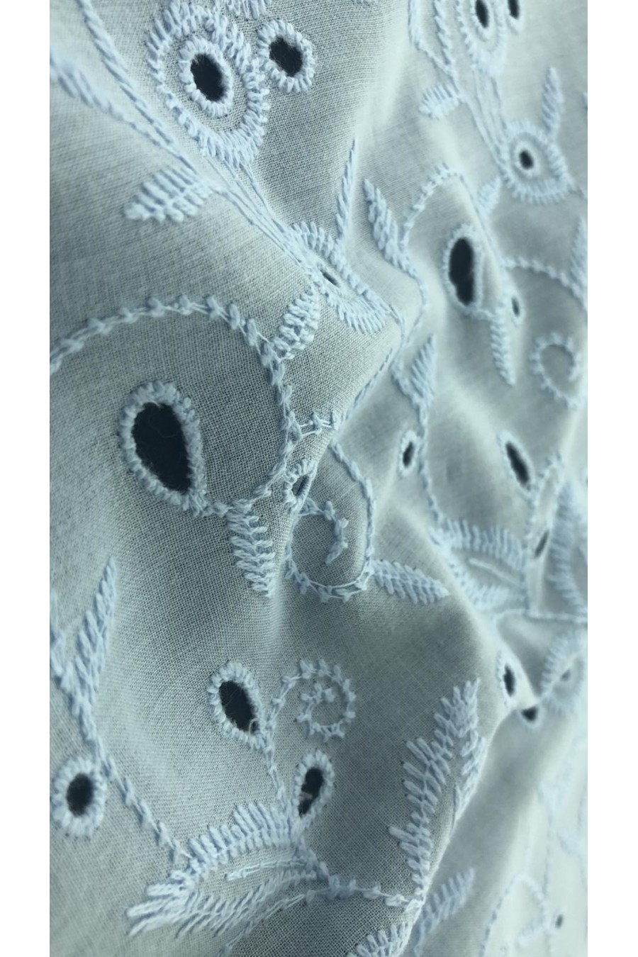 Bebe Mavisi Bohrerli Yerli Brode – Mat Polyester Vual Kumaş | 135 cm