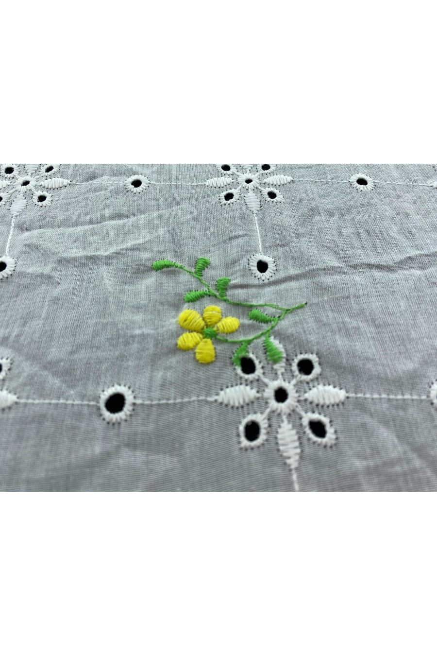 Sarı-Yeşil Çiçek Nakışlı Kasar Brode Kumaş