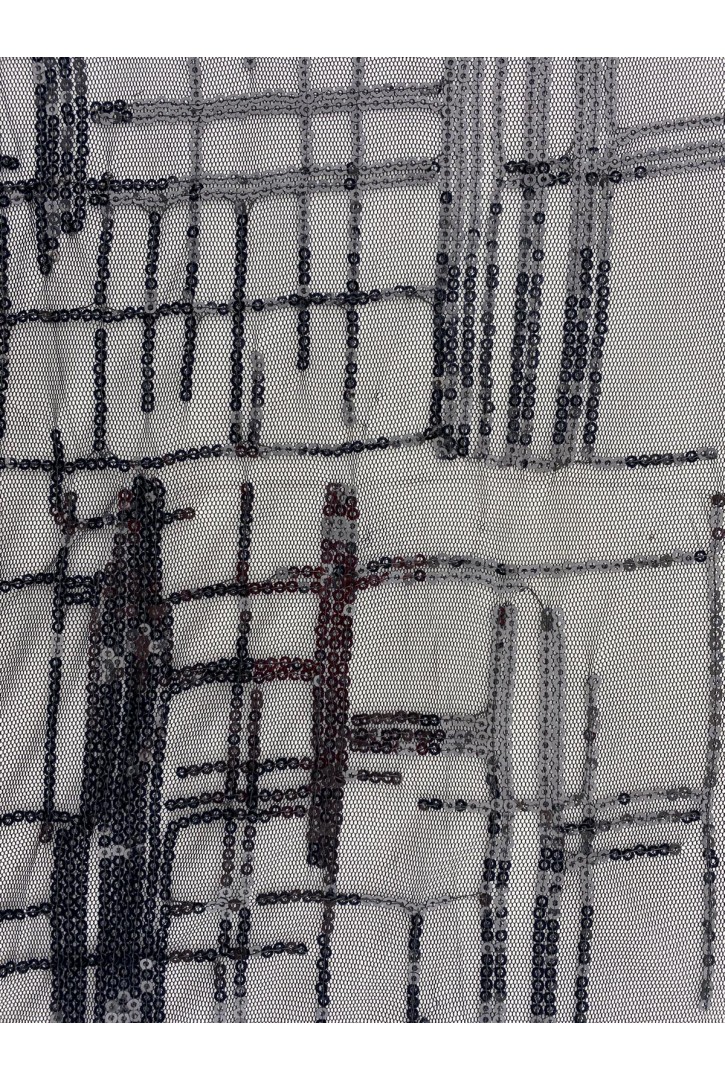 Siyah Zemin Üzeri Siyah Pullu Likralı Tül Kumaş, 130 cm