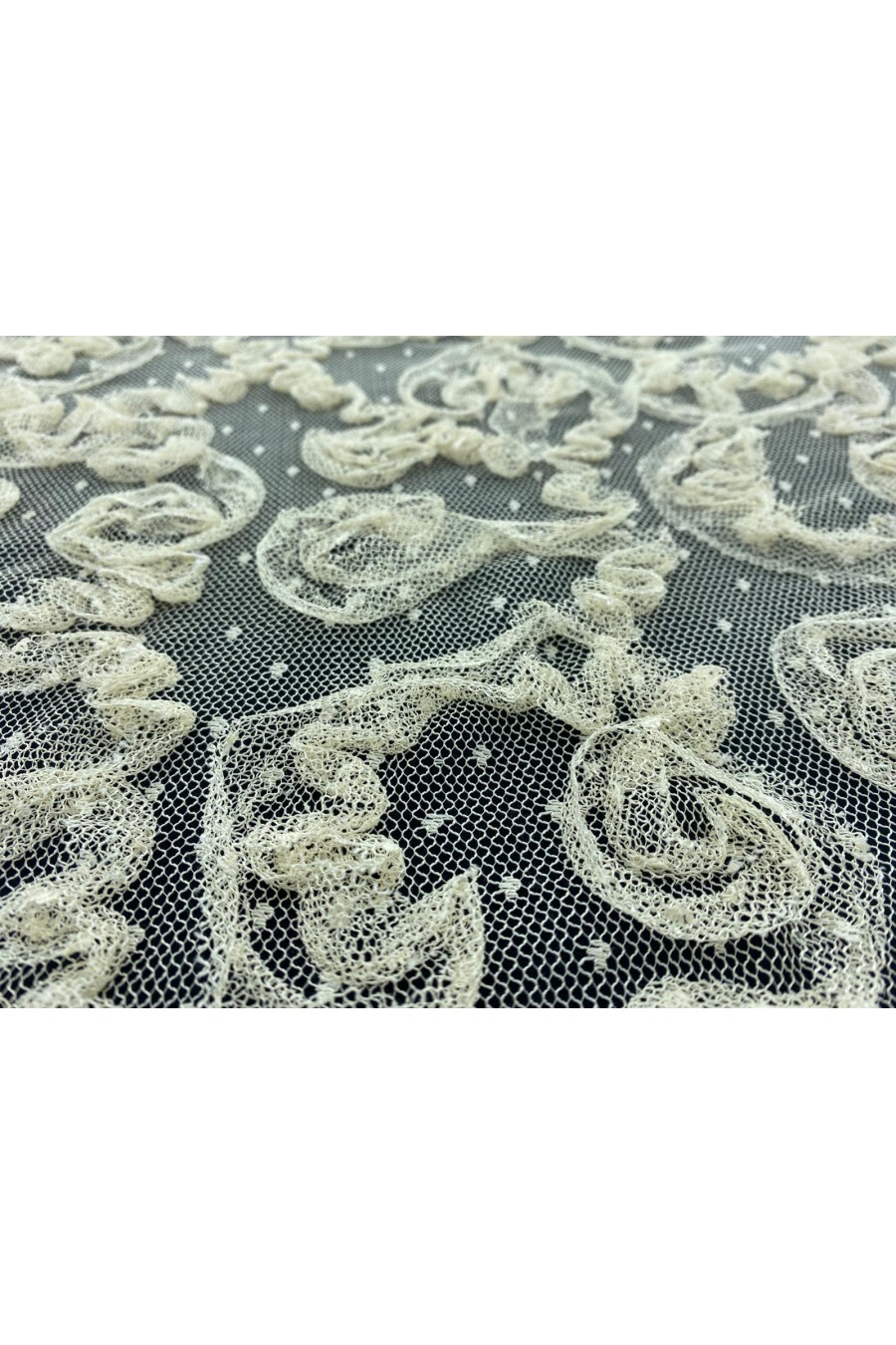 Somon Tül Üzeri Yerli Süzeneli Polyester