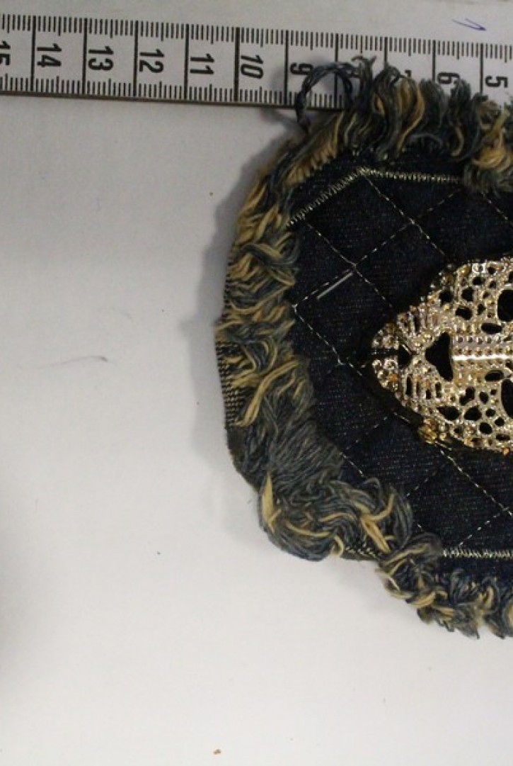 Aslan Kafalı Gold Broş Aksesuar