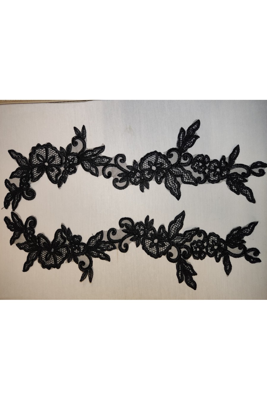 Kordlu Aplik Brode – Siyah Polyester