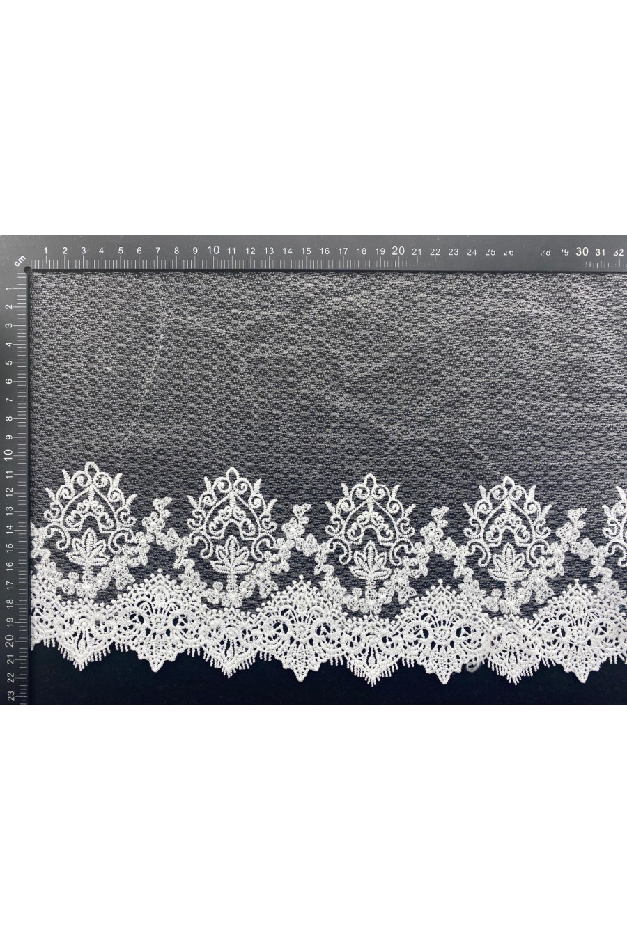 Ham Tül Üzeri Mat Polyester Brode Bant