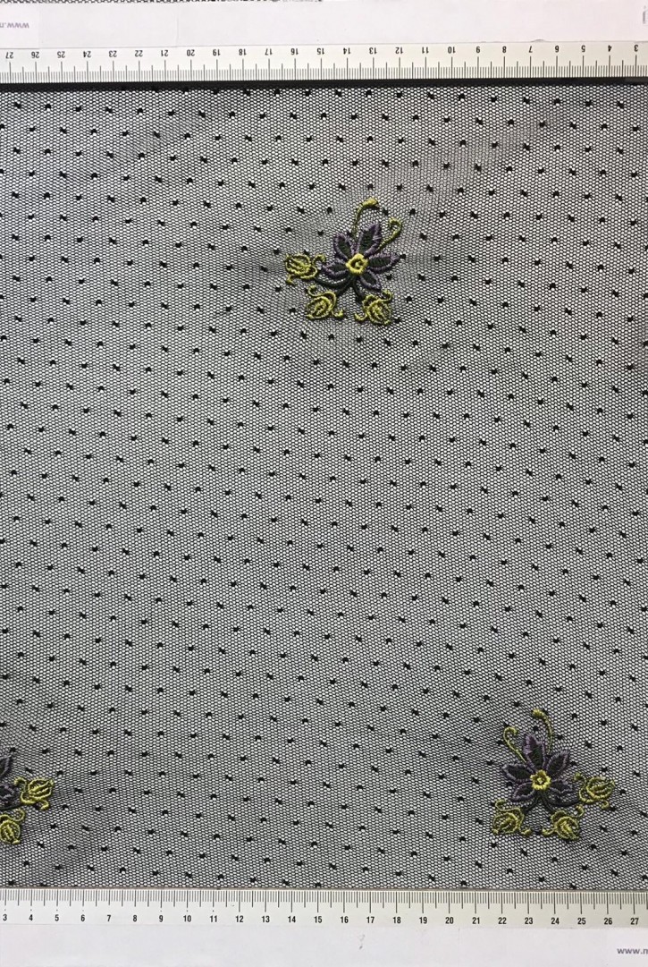 Tül Üzeri Yerli Lez Polyester Düz Nakışlı Puanlı Siyah 150 CM