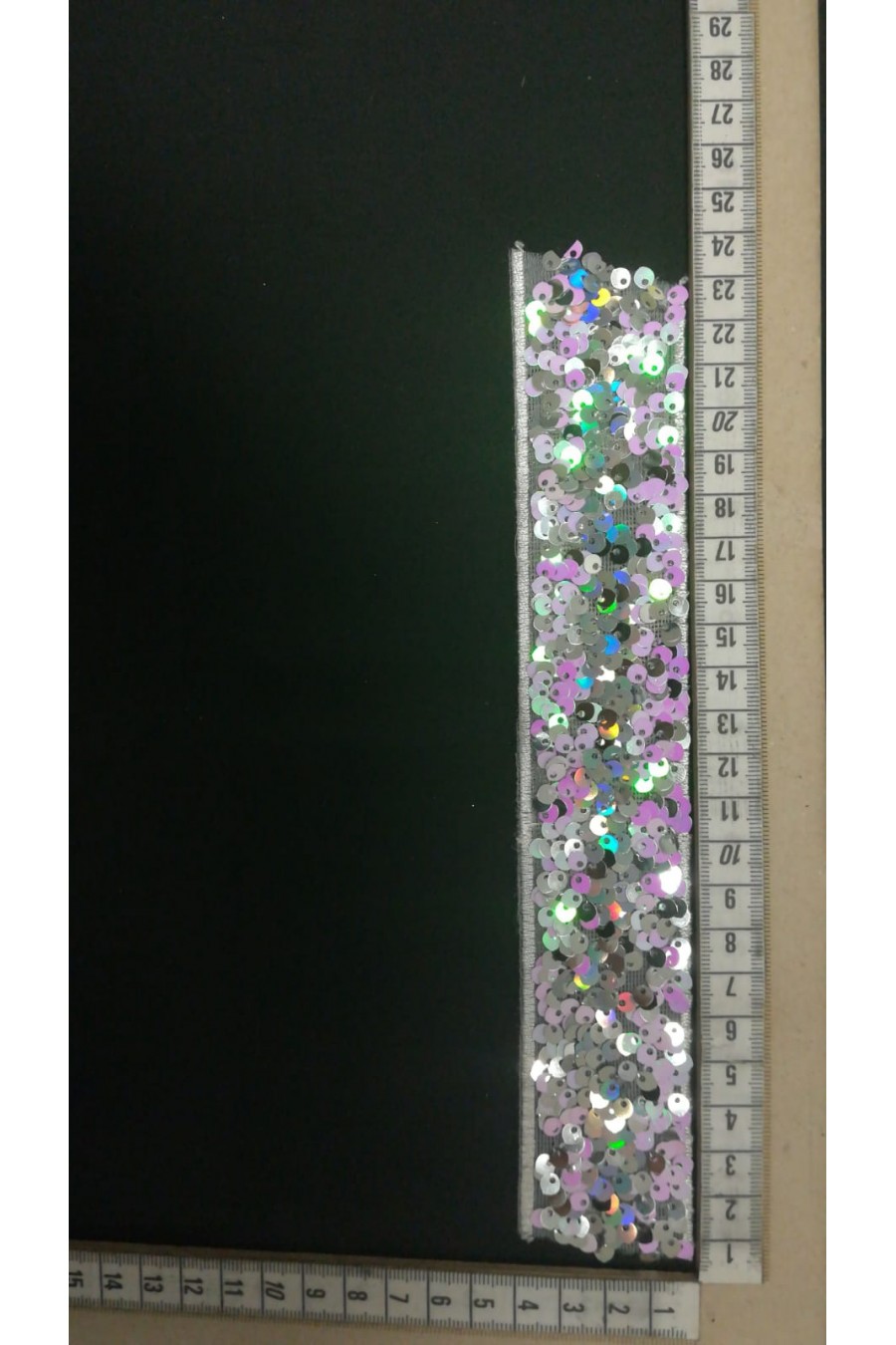 Beyaz Mesh Üzeri Pembe Hologram Pullu Bant, 4 cm