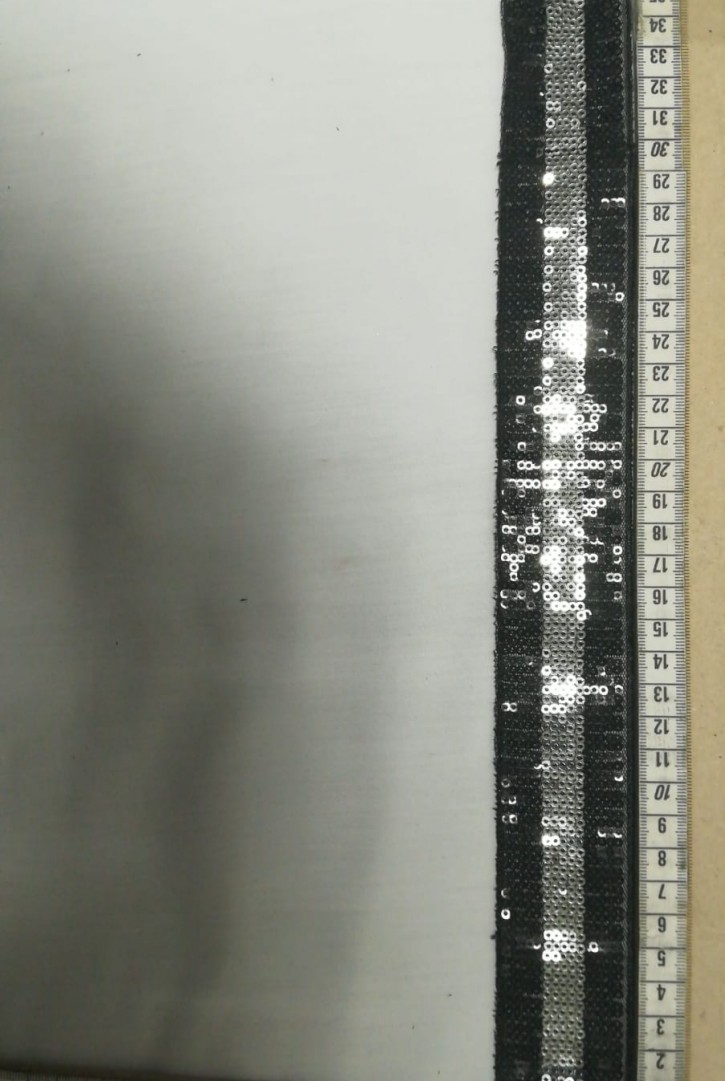 Siyah Mesh Üzeri Siyah-Gümüş Pullu Bant, 4 cm