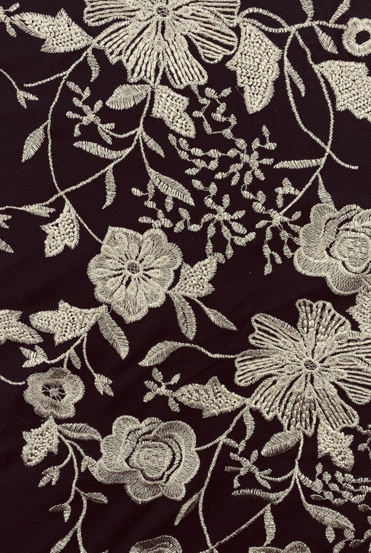 Gold İplikli Brode Kumaş – Siyah Zemin