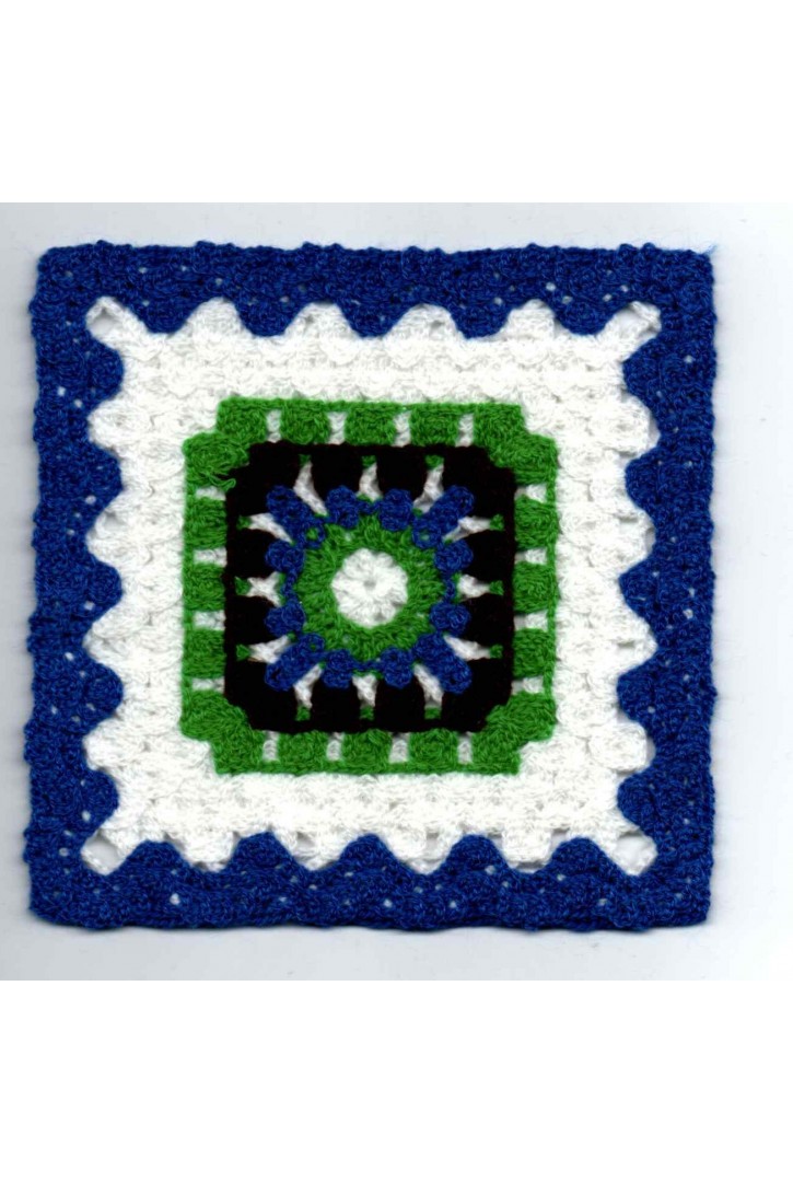 Mavi-Beyaz-Yeşil-Siyah Tığ İşi Aplik