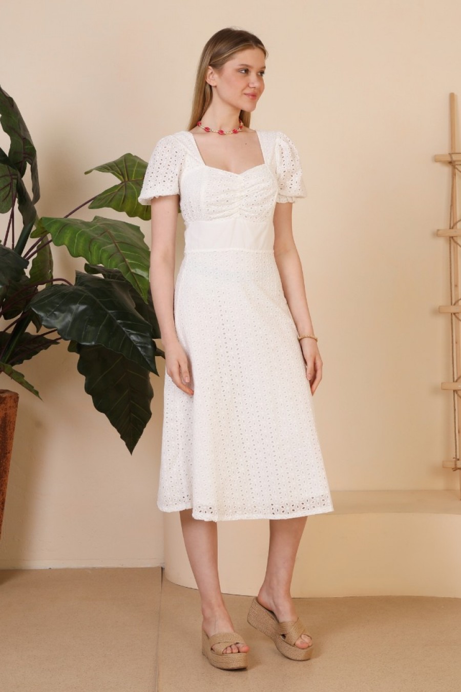 Kadın Kalp Yakalı Midi Elbise