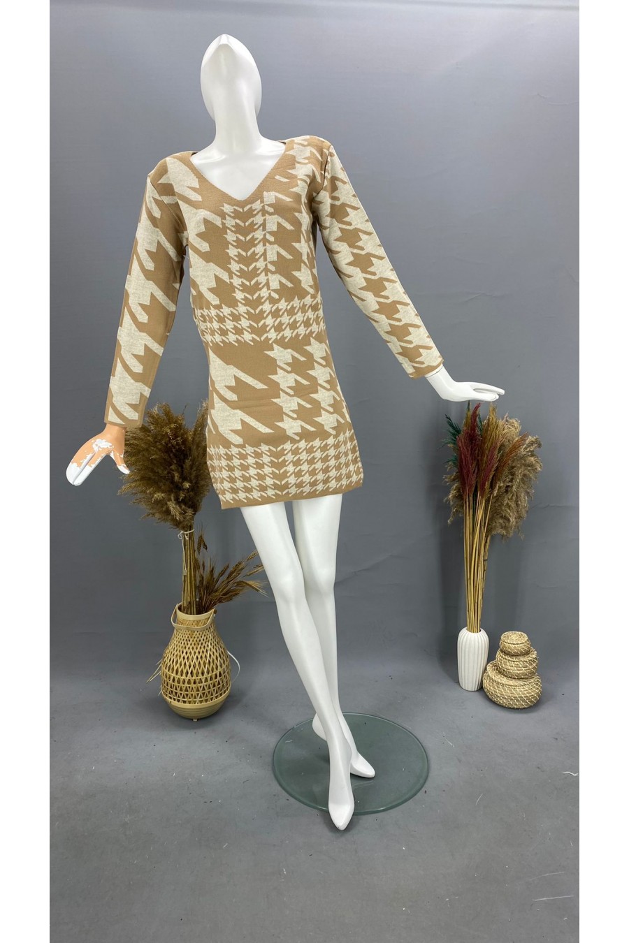 Women's Houndstooth Patterned Mini Knit Dress