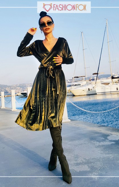 Kadın Anvelop Yakalı Kadife Elbise